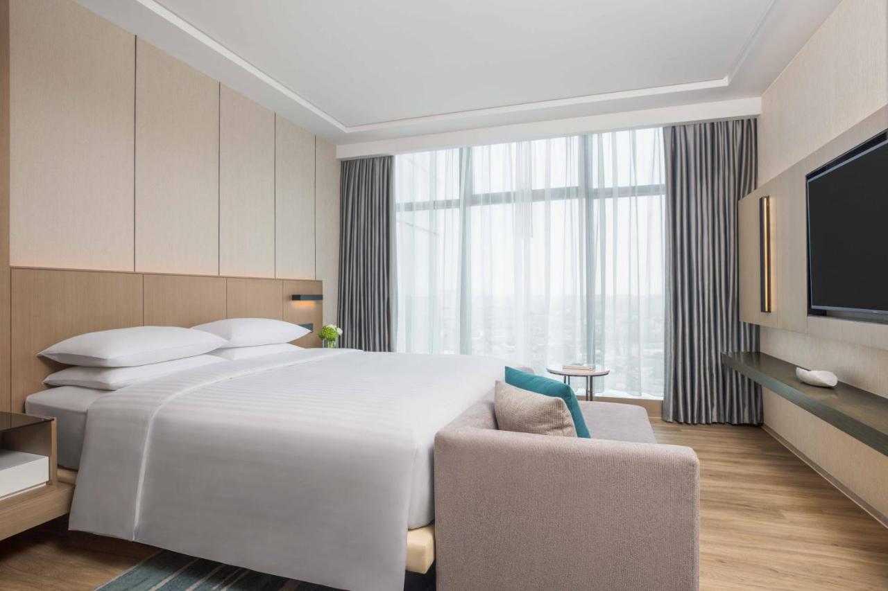 Courtyard By Marriott Shenzhen Bao'An Hotel Bagian luar foto